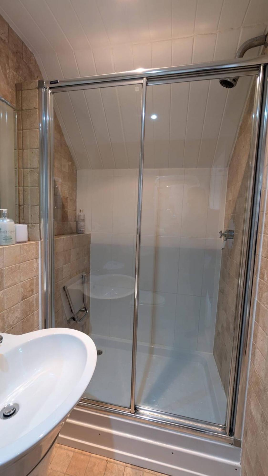Charming Lake House Nature Retreat In Cotswold Water Park, South Cerney Near Cirencester Kültér fotó